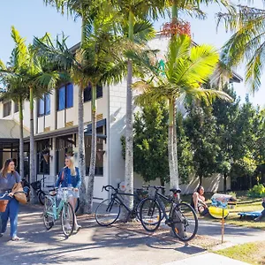 https://coolangatta-yha.queenslandhotels.net
