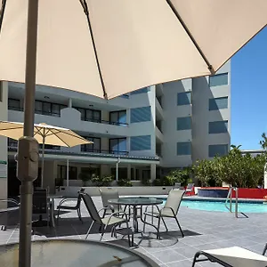 https://central-west-end.queenslandhotels.net